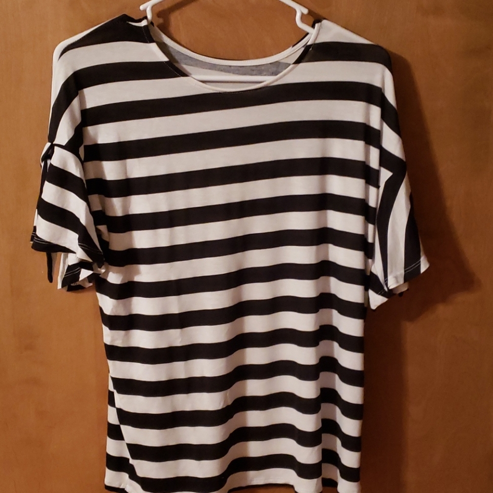 Ana striped t